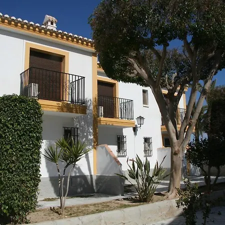 Pueblo Laguna Vera